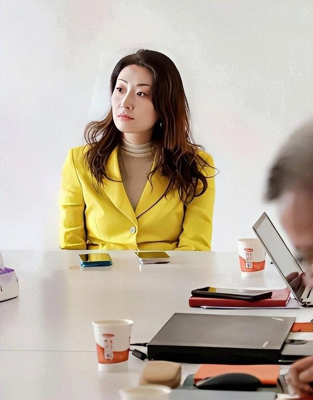 官媒发声！宗馥莉再破天花板，让亲叔宗泽后和全体商界沉默了