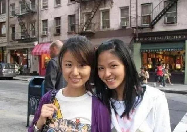 林心如爸妈庆结婚 50 周年！霍建华受宾客欢迎，林爸和女儿像同龄人