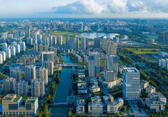苏州有座“低调”的县级市：位置紧邻上海，发展潜力不输昆山？