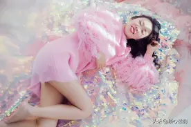 女人问“你喜欢我什么”，直男才回“全部”，渣男一句话让她满意图片