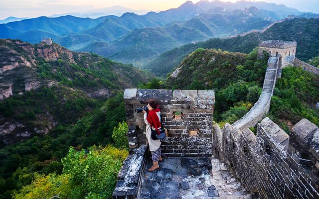 巨龙盘踞金山岭长城!