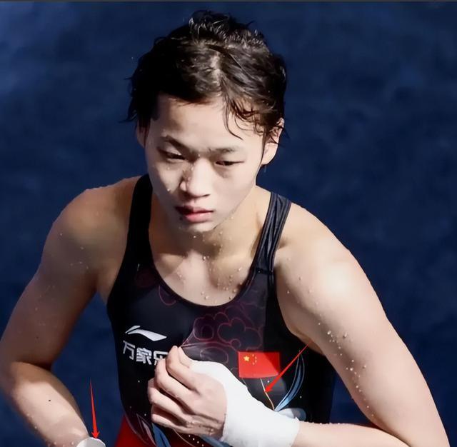 全红婵归队了！她变化真大，身材高挑颜值抢眼，留了长发气场强大