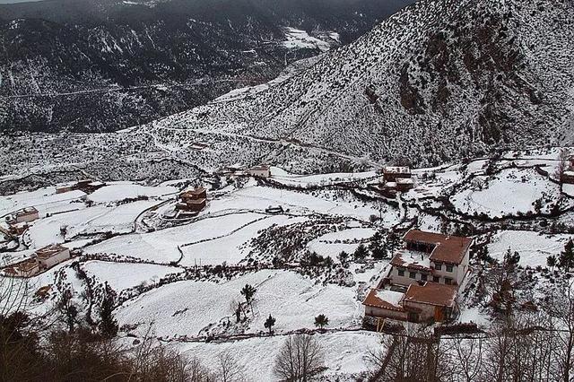 一山藏四季，一眼入画中！红拉山冬日限定浪漫上线