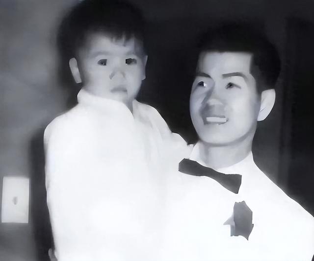 骆家辉警告中国：最好不要自主生产尖端芯片，这不是美国想看到的