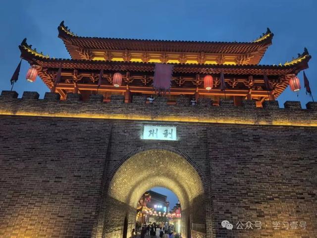 从赤峰到朝阳历史地理行程记 —— 以牛河梁遗址为中心