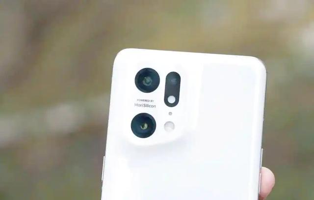 “口袋里的哈苏”开始“解冻”，OPPO 新机搭载影像硬件大升级