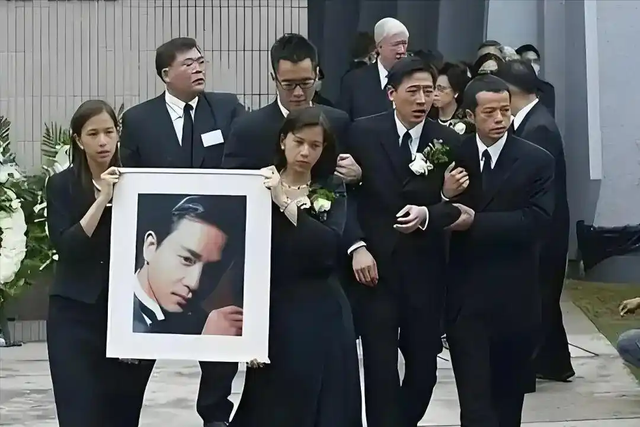 向太曝张国荣不是因抑郁症自杀