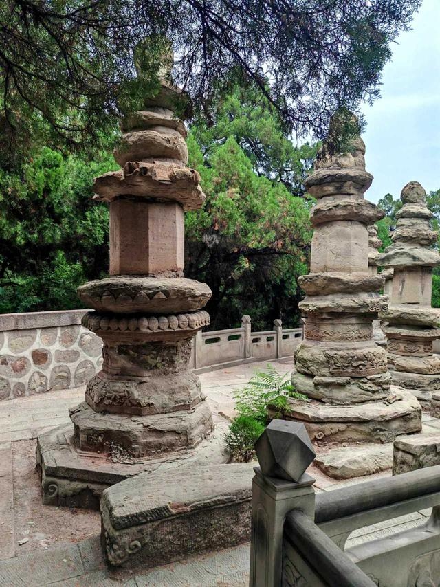 卦山天宁寺塔林——交城