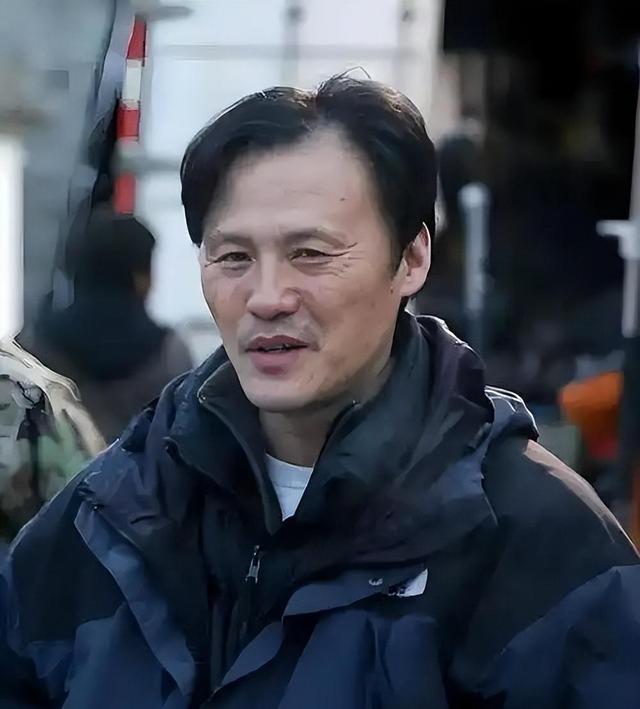 他们居然是夫妻，因戏生情恩爱41年，出演《生万物》终于红了！