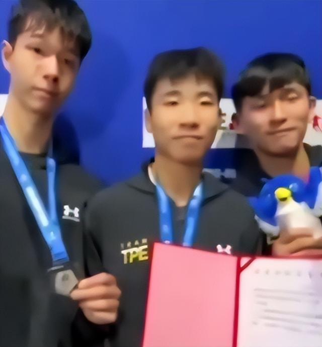 两岸代表团爆发冲突，对方划伤大陆人员，嚣张嘴脸曝光，官方出手