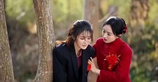 原来她是张凯丽女儿，16岁演女一号，如今在《老舅》里惊艳所有人