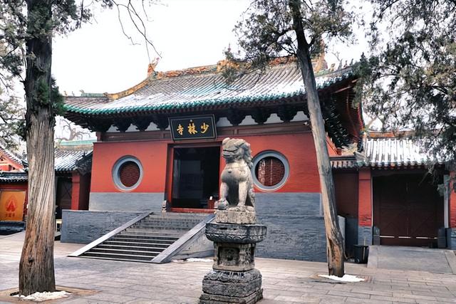 郑州没想到，开封没想到，中国嵩山少林寺	，已成为全国焦点。