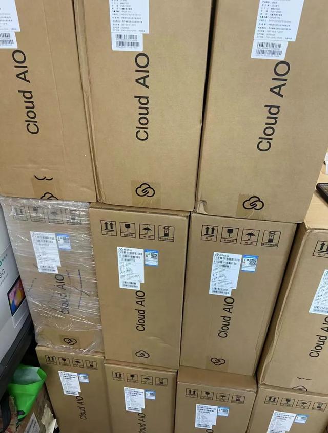 大量移动云电脑流入闲鱼！24寸显示器+安卓平板，全新780块