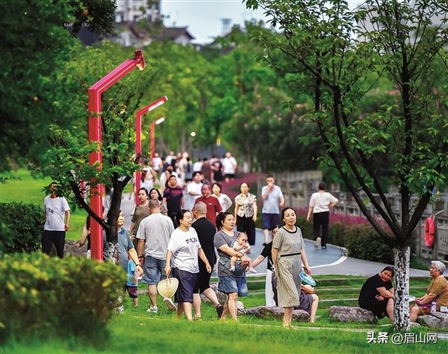 秋暑绵延 消暑纳凉有“凉方”