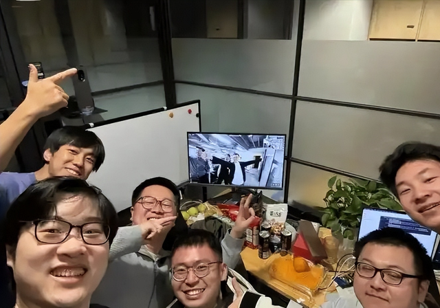 中国顶级AI公司携技术转移国外，只为获美国投资，央视曾重点表扬