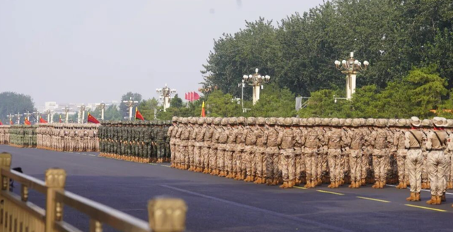 中国大阅兵后，第一个对手出现？中方这次真发火了，进行强烈谴责