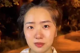 凌晨街头，男子偶遇初恋，要送一辆豪车，女孩反应却让他措手不及图片