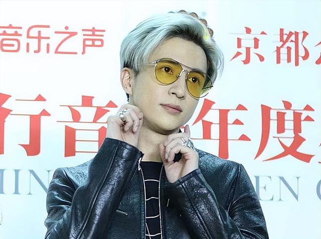 陪玩陪睡根本不够！目无王法、集体开嫖，周迅遭殃 阴暗面彻底曝光