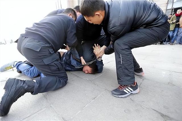 又有2名间谍现身？阅兵训练期间我国军事机密险遭泄露！官媒通报