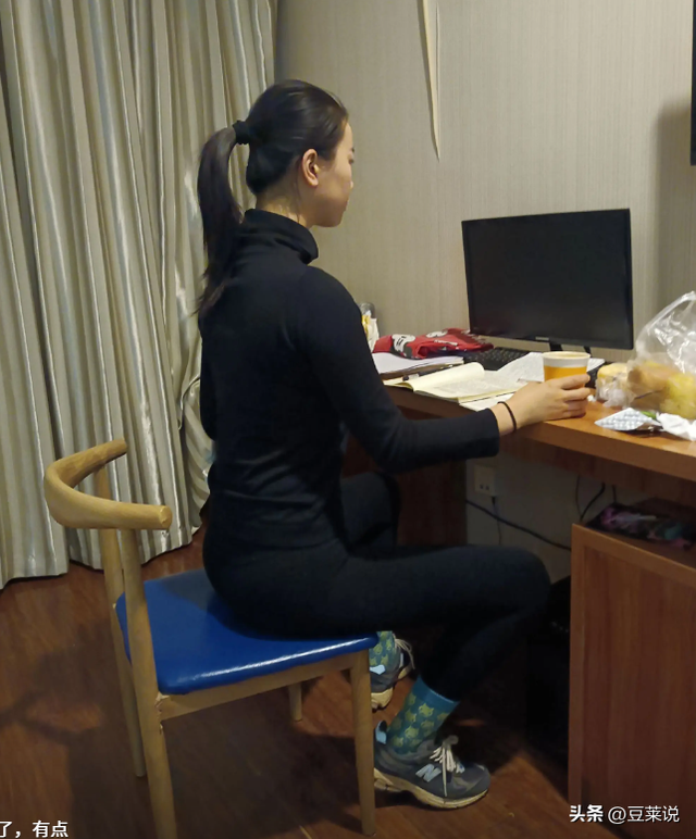 女民兵李思颖阅兵结束后，收到一封通知书，知情人曝去向引热议