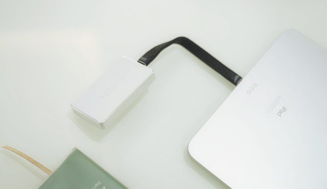 腾隐P2000 PSSD：教你用苹果1/10的价格，扩充IPAD 1TB存储空间