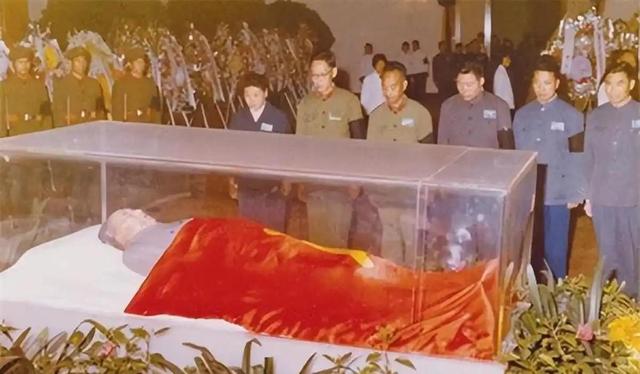 毛主席遗体至今仍面色红润，但防腐费用每年需上亿元，是真是假？