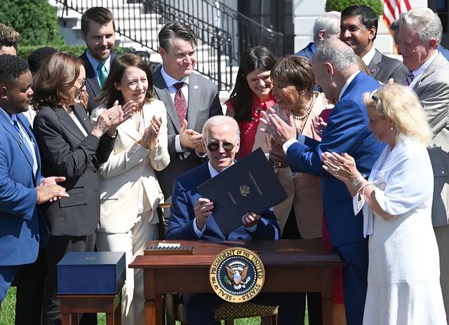 荷兰阿斯麦：中国营收占比第一，今年将在北京新建光刻机维修中心