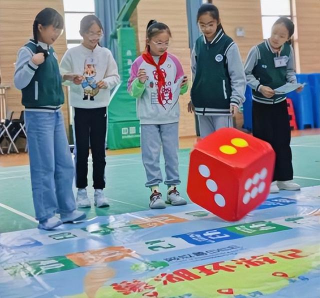 旧书换绿植、游戏赢奖励、听生态课堂……合新闻正在招募！沉浸式公益体验来这里→