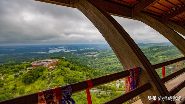 “成都之眼”竞在龙泉丹景山