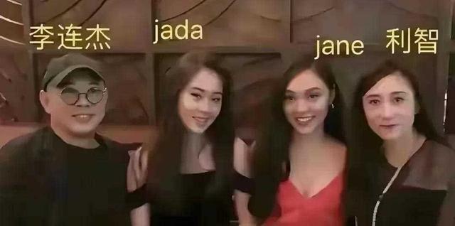 同是李连杰的基因，前妻黄秋燕的女儿和利智的女儿，差距格外明显