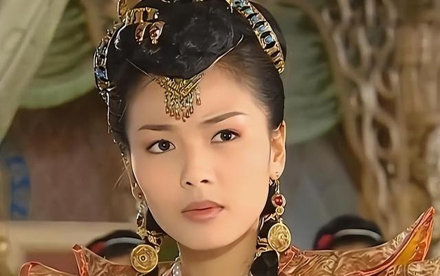 他曾与刘涛同床共枕4年，如今年过六旬依旧未娶，刘涛直言愧疚