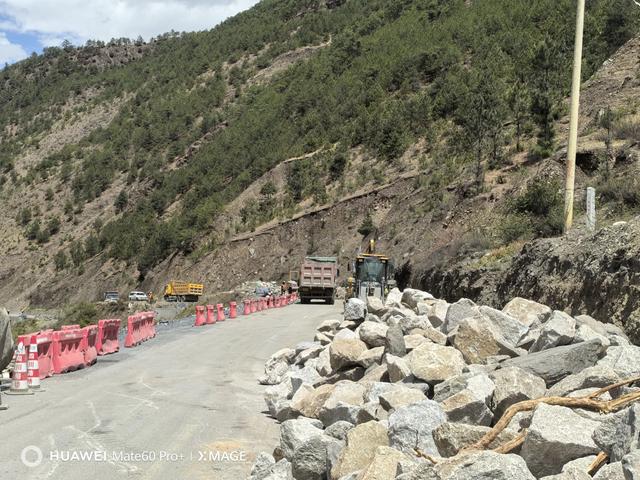 “香稻公路”难跑真的有点险,“稻城亚丁”海拔确实有点高。