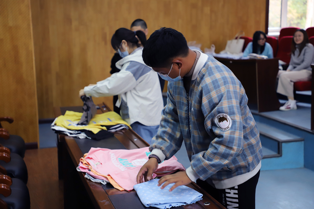 告别“土味”，拥抱“邱酷”！来泰山炊烟巷参加一个很酷的秋裤文化节