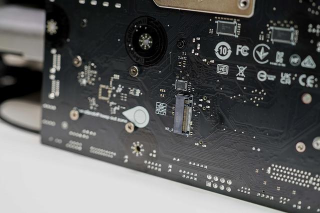 一键降温超频就这么简单丨微星B850M迫击炮WIFI拆解与调试作业