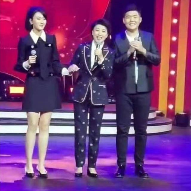 钱再多有什么用？53岁千万身家的闫学晶	，每天为32岁儿子操碎了心