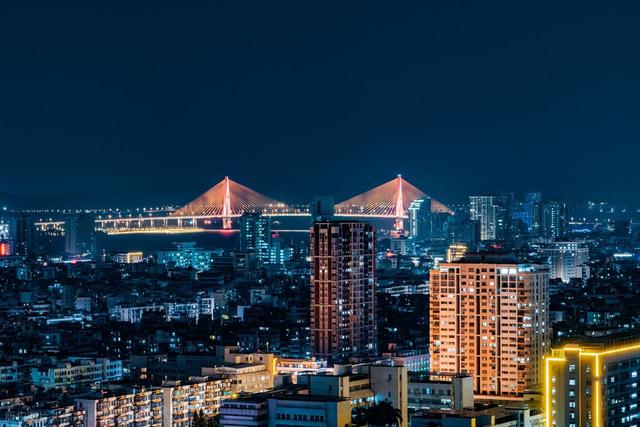 中国最“可惜”的城市，曾是四大经济特区之首，如今沦为三线小城