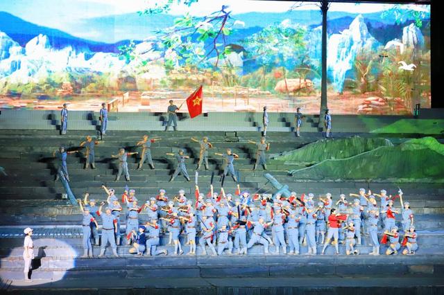 自贸港的三亚回响：三亚红色娘子军演艺公园的文化新叙事