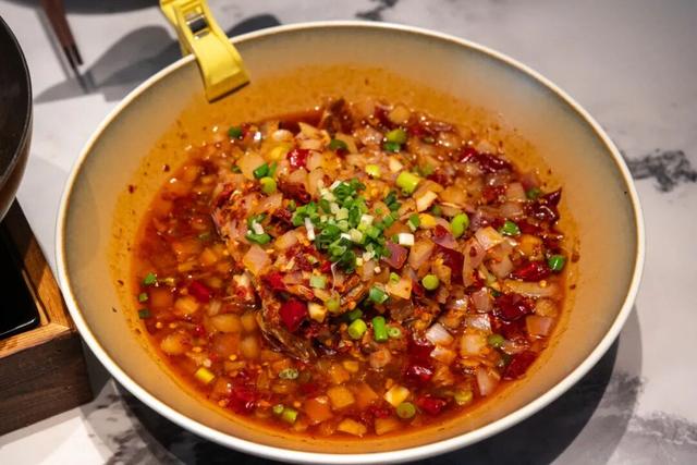 心甘情愿为它“发福”！这座小城的美食，连吃三天都不够～