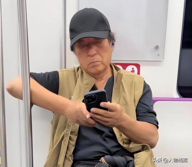 冯巩也没想到，家产尽失的牛群，如今终于找到了晚年的“依靠”