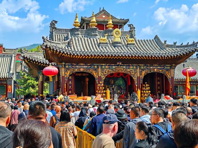 山西旅游：四大佛教名山之一五台山行（图）