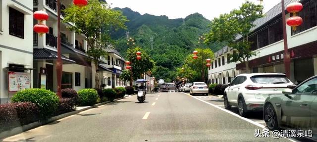 在必背镇的烟火与诗意里，遇见振兴新章——瑶乡秋行记