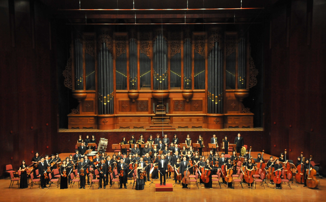 拒绝按部就班	，警惕“不在场”感，找回主体性才是摆脱无聊的关键