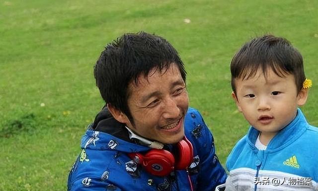 里子面子都没了！赔光2亿后，妻子深夜亲手撕下邹市明最后的体面