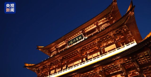 中国夜晚最会“花钱”的城市，太猛了！