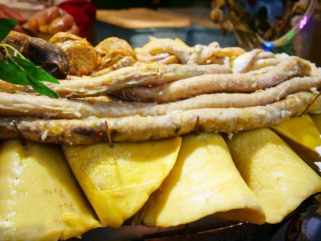 天山下的优美牧场、亚心之都——史上最全新疆乌鲁木齐旅游攻略