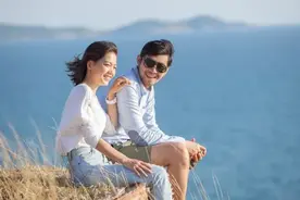 春节即将来临，人们开始寻找自己心仪的伴侣，十个备受欢迎的职业图片