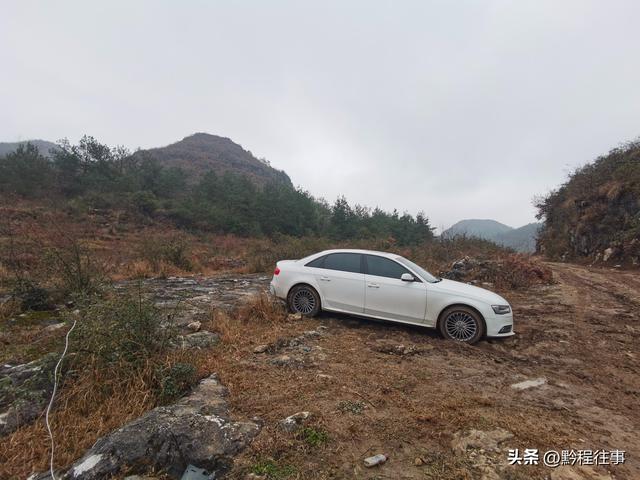 探险贵州深山原始溶洞，遇见一个躲匪洞、一座红军坟