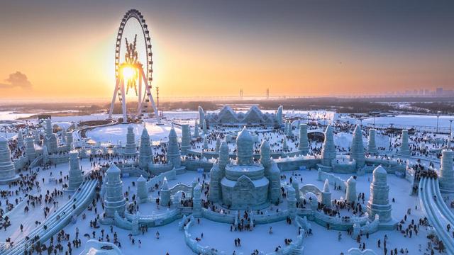 南方三十度北方已降雪！哈尔滨旅游还会火爆吗，现在来赏雪正当时