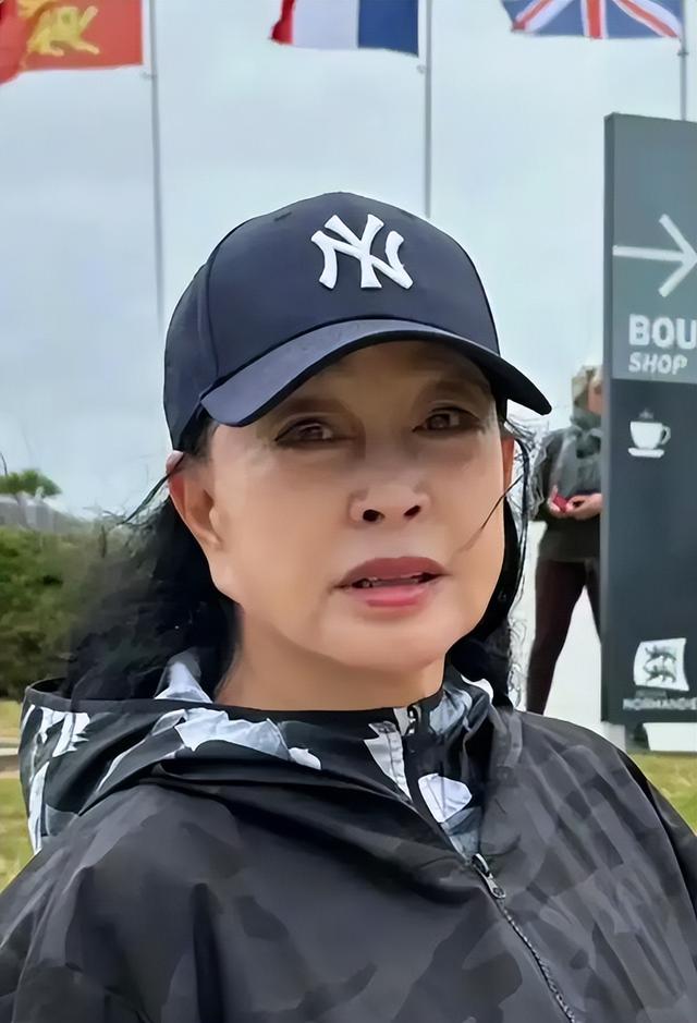 前后仅隔11天，75岁刘晓庆再次迎来好消息，终究她还是跨出这步