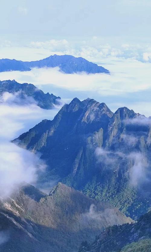 我是铜川人，去了宝鸡和天水，实话实说：这俩陕甘邻城差异真不小